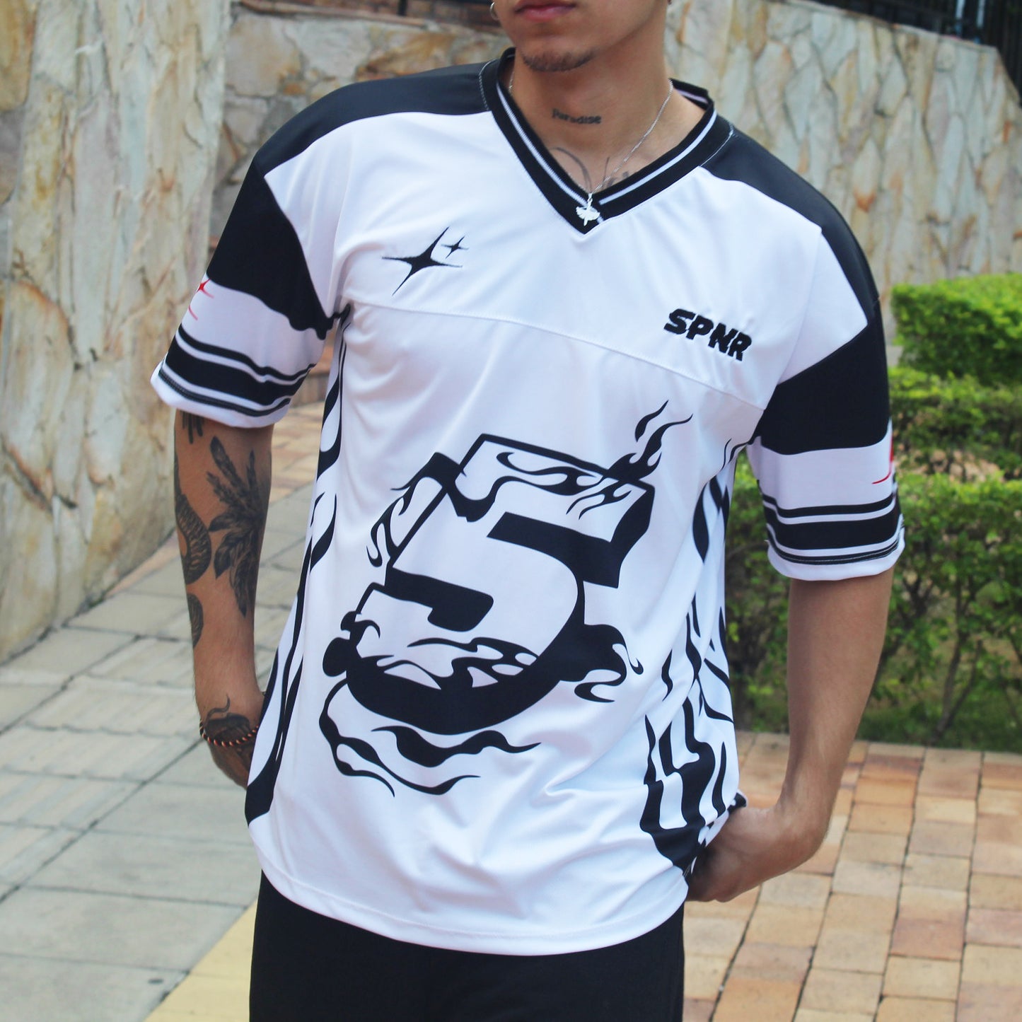 CAMISETA FUTBOL AMERICANO BLANCA 5 LLAMAS