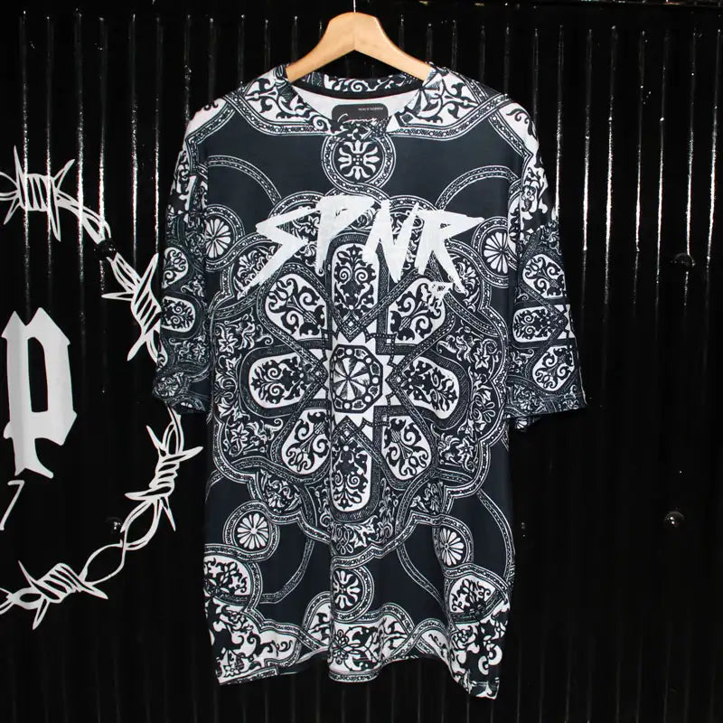CAMISETA OVERSIZE SPNR TRIBAL LOGO