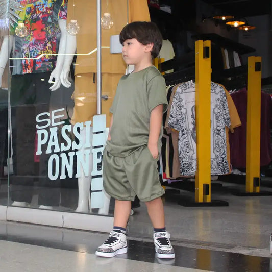 CONJUNTO NIÑO TEXTURIZADO VERDE MILITAR